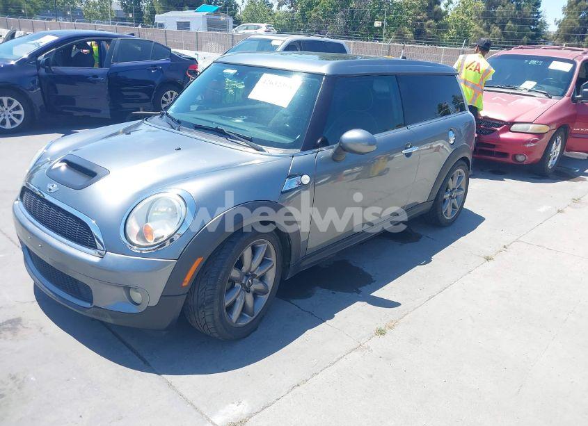 Photo 2 of 2009 Mini Cooper S CLUBMAN (VIN WMWMM33519TP72451)