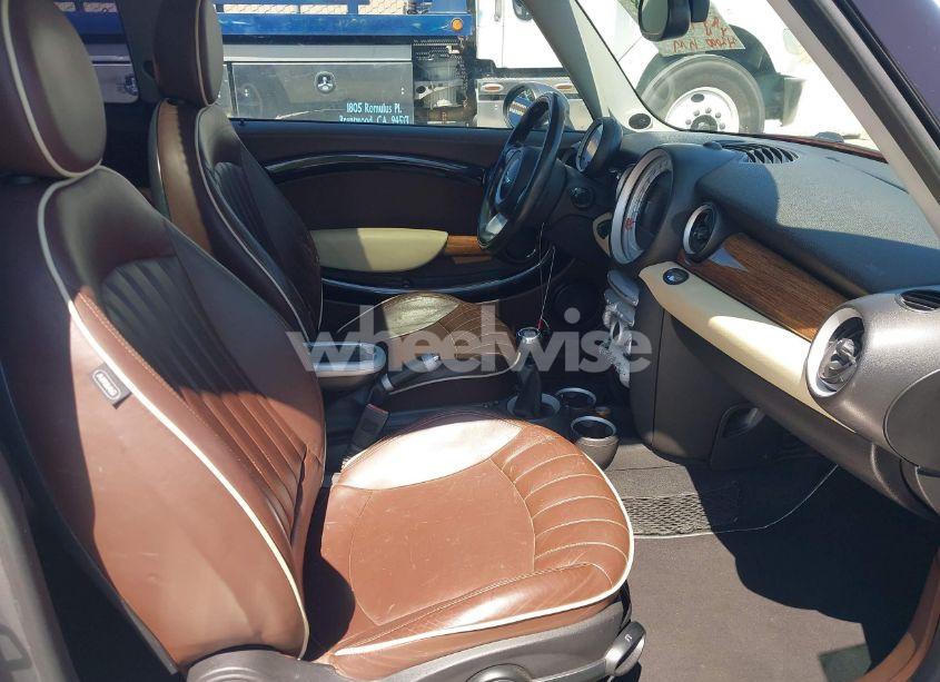 Photo 5 of 2009 Mini Cooper S CLUBMAN (VIN WMWMM33519TP72451)