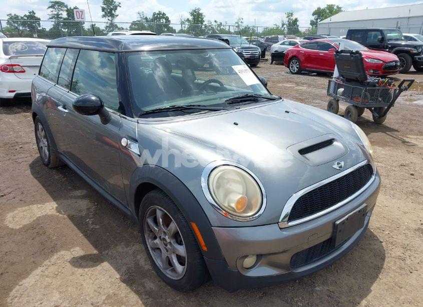 2009 Mini Cooper S CLUBMAN (VIN WMWMM33539TP93754) main photo
