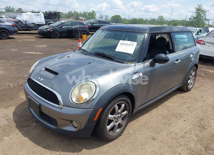 Photo 2 of 2009 Mini Cooper S CLUBMAN (VIN WMWMM33539TP93754)