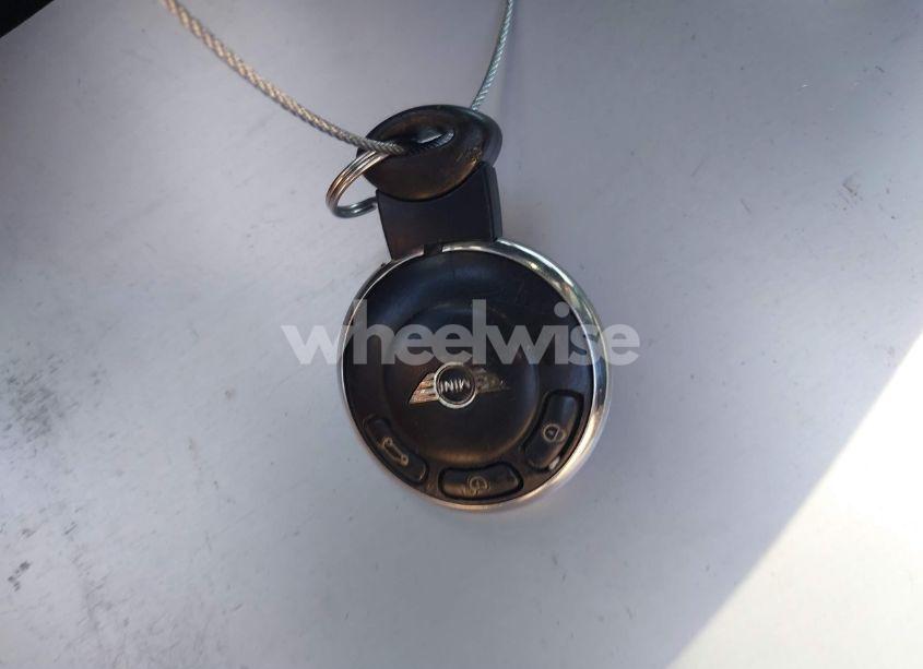 Photo 11 of 2010 Mini Cooper S CLUBMAN (VIN WMWMM3C53ATP76411)