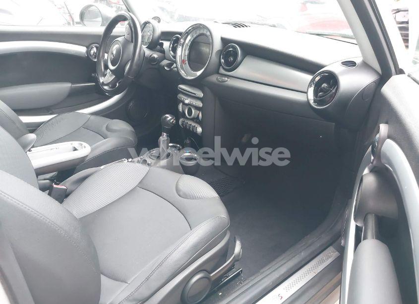 Photo 5 of 2010 Mini Cooper S CLUBMAN (VIN WMWMM3C58ATZ32863)