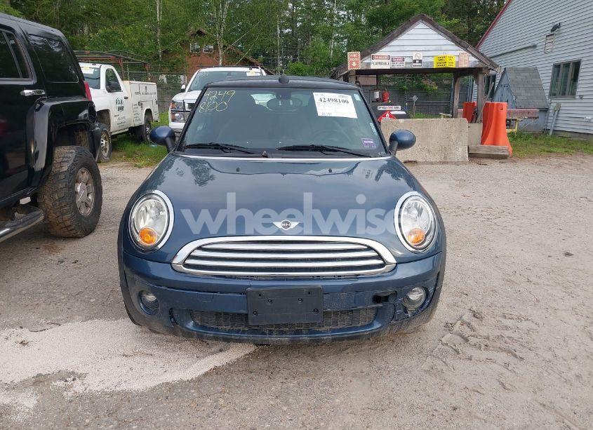 Photo 13 of 2009 Mini Cooper N/A (VIN WMWMR33559TU96647)