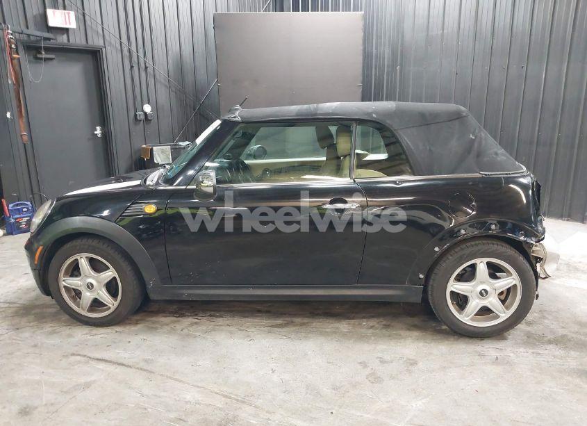 Photo 15 of 2010 Mini Cooper N/A (VIN WMWMR3C51ATU96987)