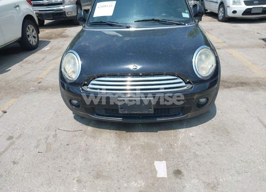 Photo 6 of 2010 Mini Cooper N/A (VIN WMWMR3C51ATU97251)