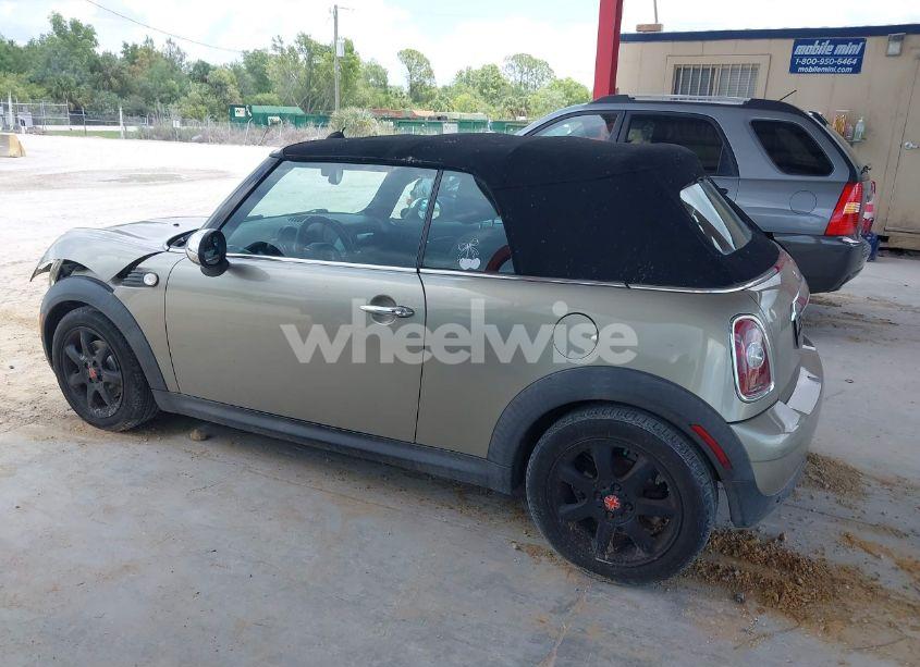 Photo 14 of 2010 Mini Cooper N/A (VIN WMWMR3C52ATU97825)