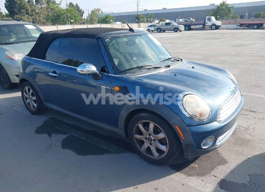 2010 Mini Cooper N/A (VIN WMWMR3C56ATU98301) main photo