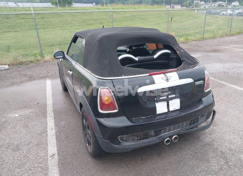 Photo 3 of 2010 Mini Cooper S (VIN WMWMS3C51ATY51760)