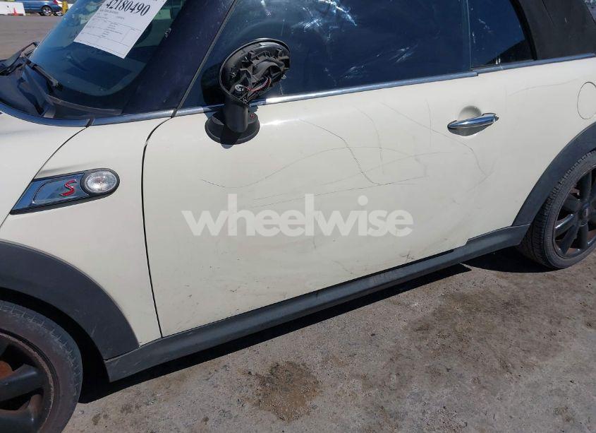 Photo 6 of 2010 Mini Cooper S (VIN WMWMS3C59ATY09465)