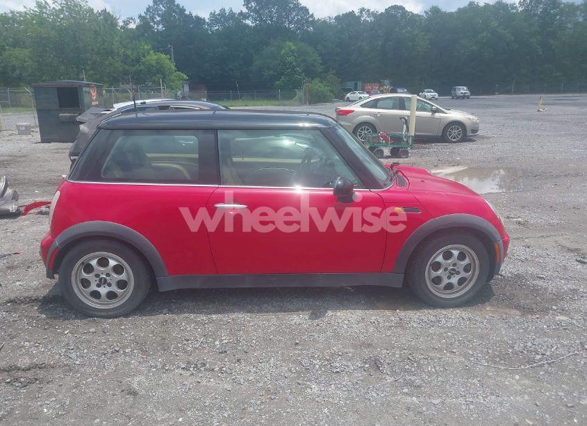 Photo 13 of 2004 Mini Cooper (VIN WMWRC33404TJ58399)