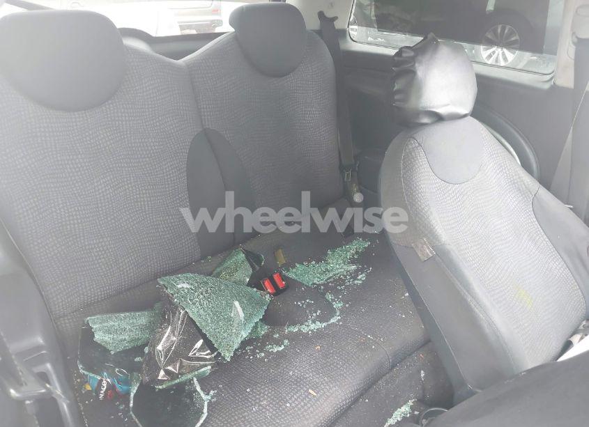 Photo 8 of 2004 Mini Cooper (VIN WMWRC33424TC53596)