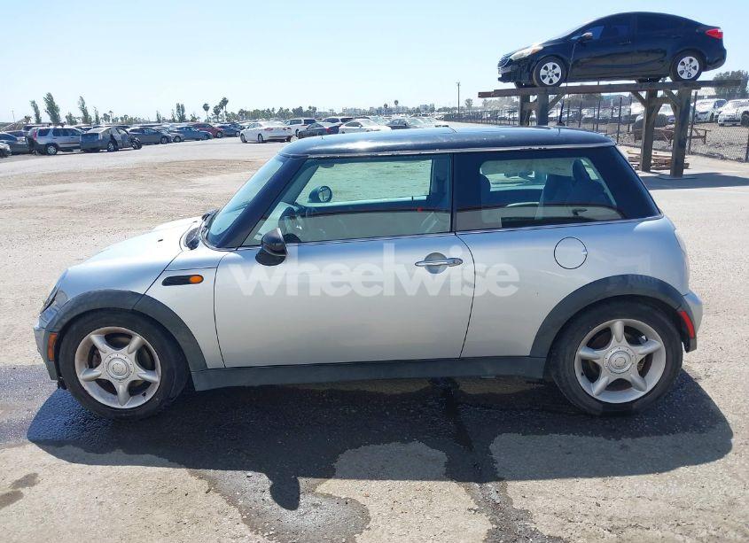 Photo 14 of 2004 Mini Cooper (VIN WMWRC33444TJ53562)