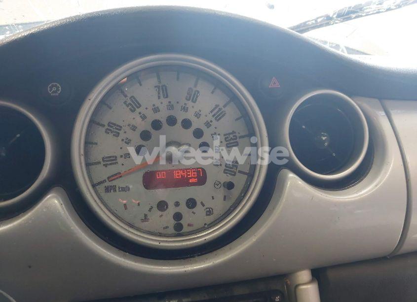 Photo 7 of 2005 Mini Cooper (VIN WMWRC33445TJ65289)