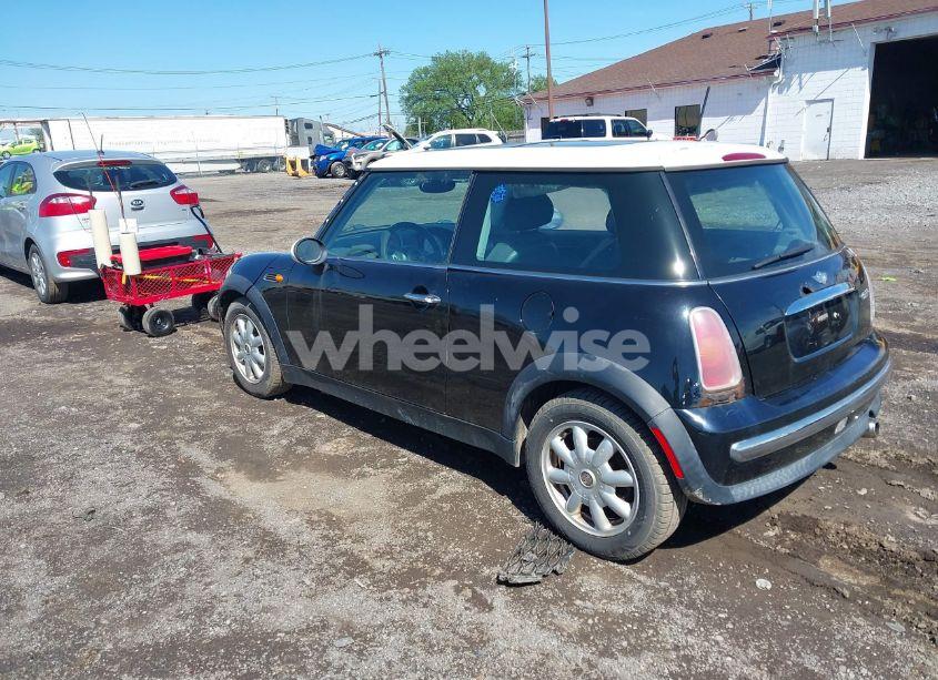 Photo 3 of 2003 Mini Cooper N/A (VIN WMWRC334X3TC44014)
