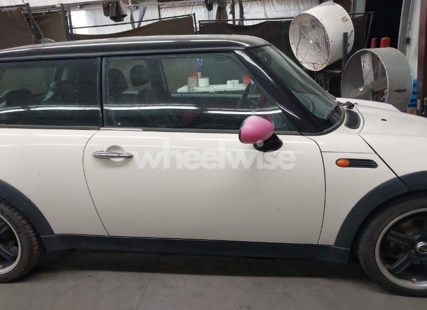 Photo 13 of 2006 Mini Cooper N/A (VIN WMWRC33506TK15034)