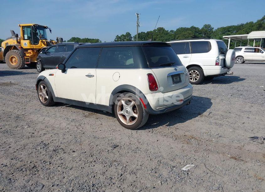 Photo 3 of 2006 Mini Cooper N/A (VIN WMWRC33506TK18077)