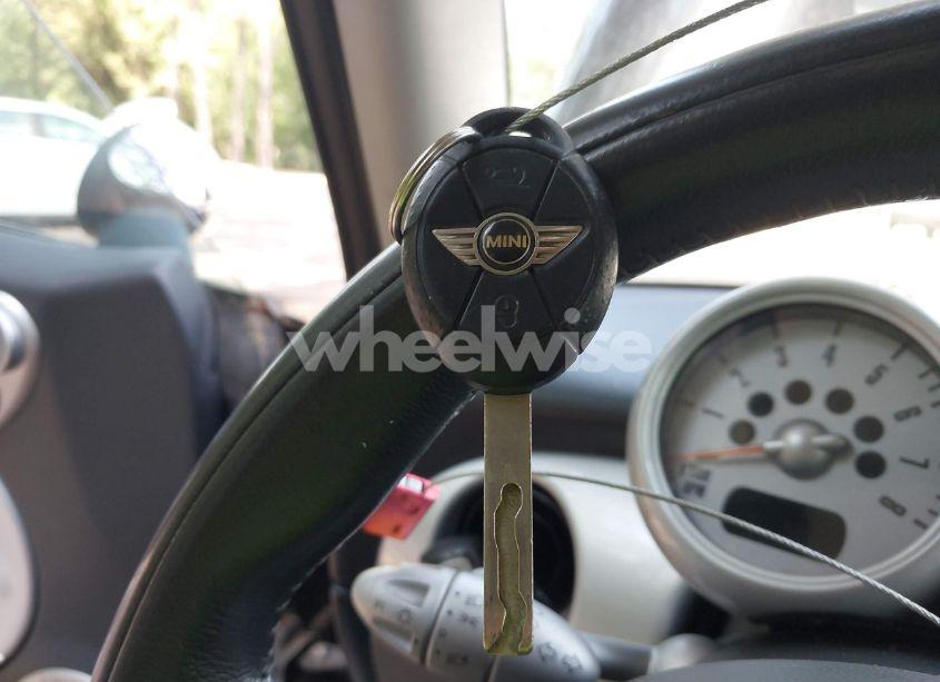 Photo 11 of 2005 Mini Cooper (VIN WMWRC33545TJ70677)