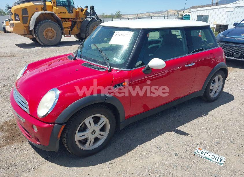 Photo 2 of 2006 Mini Cooper N/A (VIN WMWRC33556TK72619)