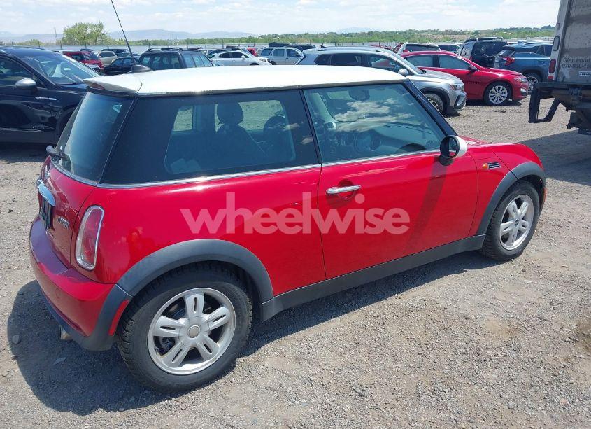 Photo 4 of 2006 Mini Cooper N/A (VIN WMWRC33556TK72619)