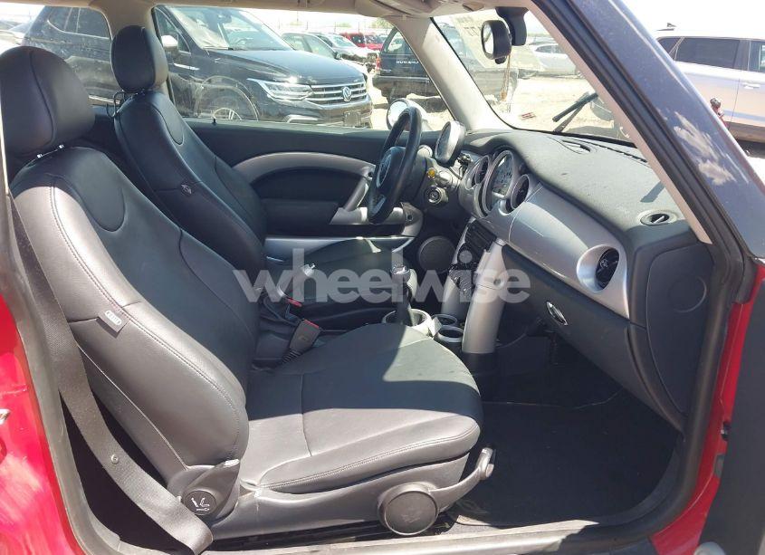 Photo 5 of 2006 Mini Cooper N/A (VIN WMWRC33556TK72619)