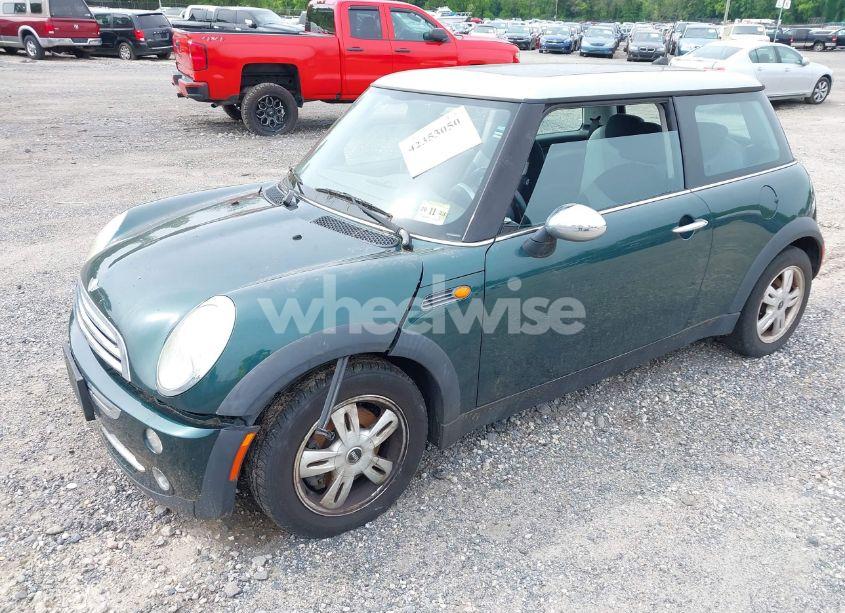 Photo 2 of 2006 Mini Cooper N/A (VIN WMWRC33566TK64108)