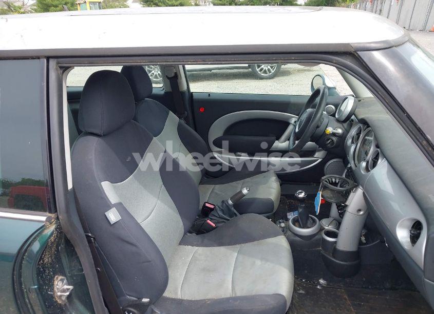 Photo 5 of 2006 Mini Cooper N/A (VIN WMWRC33566TK64108)