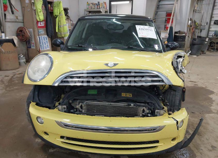 Photo 12 of 2005 Mini Cooper (VIN WMWRC33595TJ70125)