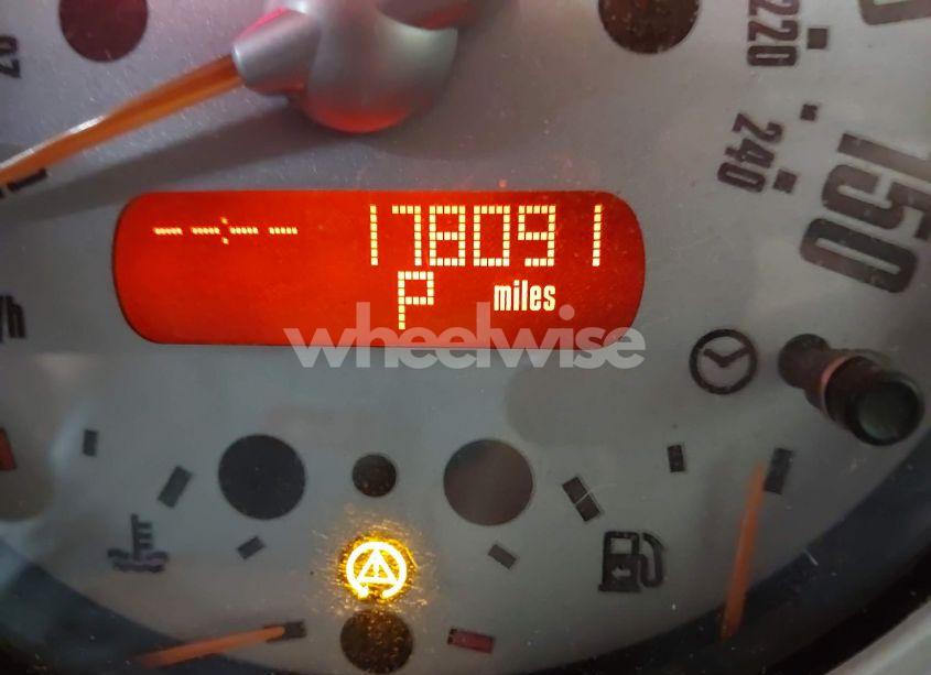 Photo 15 of 2005 Mini Cooper (VIN WMWRC33595TJ70125)