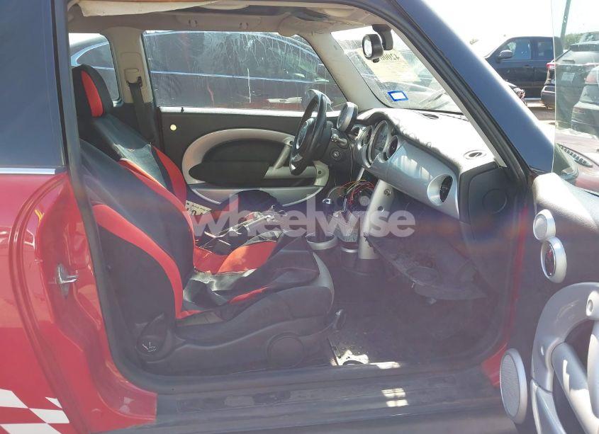 Photo 5 of 2005 Mini Cooper S (VIN WMWRE33415TD92159)