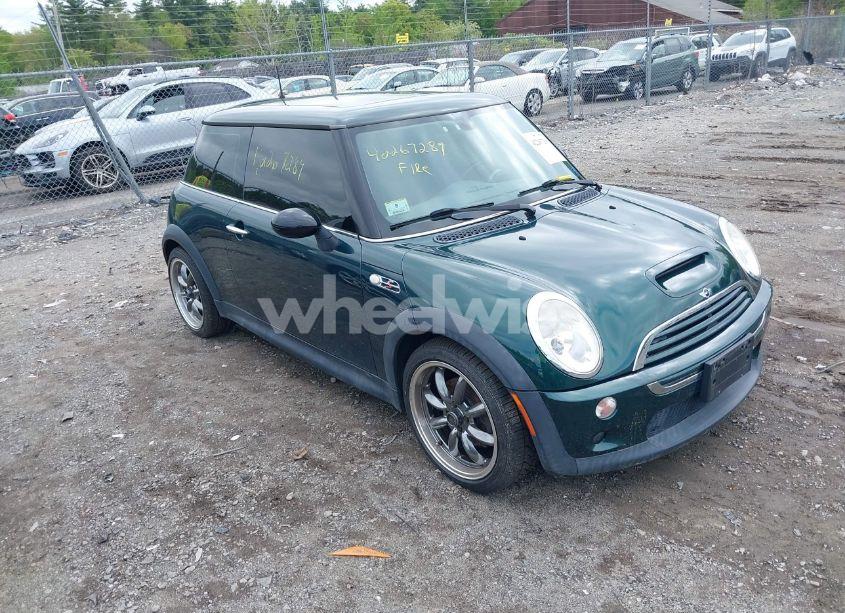 2003 Mini Cooper S (VIN WMWRE33423TD67347) main photo
