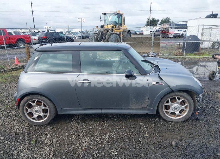 Photo 13 of 2004 Mini Cooper S (VIN WMWRE33434TD88466)