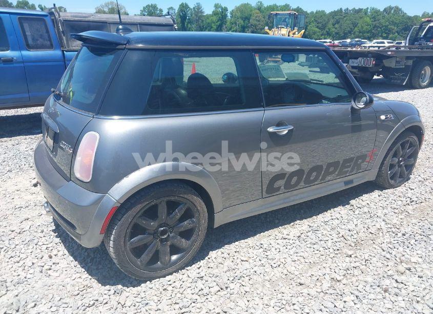 Photo 4 of 2004 Mini Cooper S (VIN WMWRE33444TD78125)