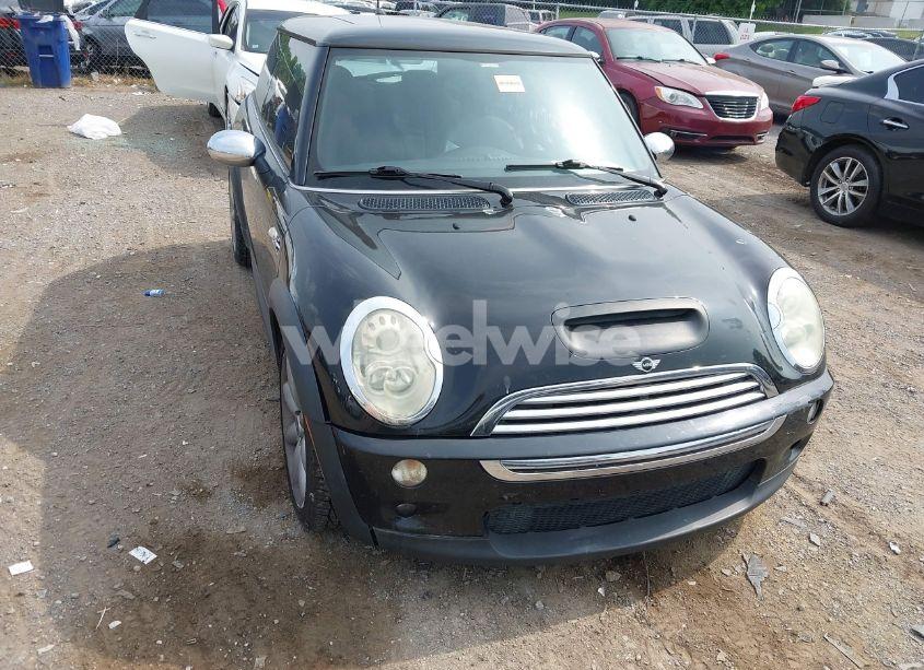 Photo 6 of 2005 Mini Cooper S (VIN WMWRE33475TD92196)