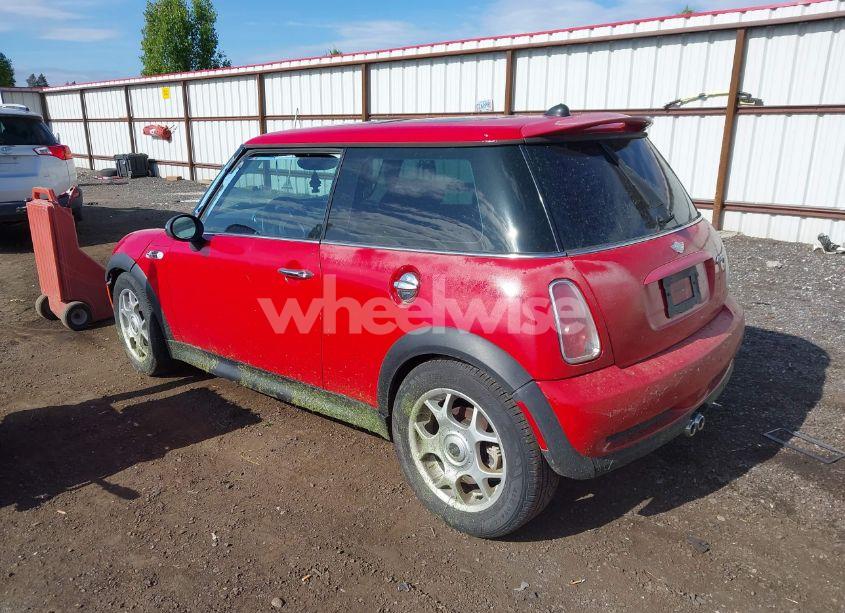 Photo 3 of 2005 Mini Cooper S (VIN WMWRE33475TG95480)