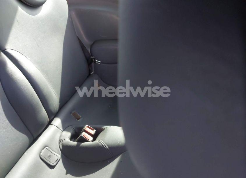 Photo 8 of 2005 Mini Cooper S (VIN WMWRE33475TG95480)