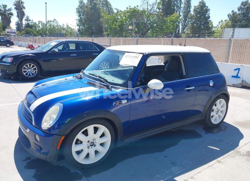 Photo 2 of 2004 Mini Cooper S (VIN WMWRE33494TD89427)