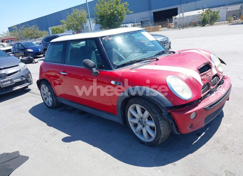 2005 Mini Cooper S (VIN WMWRE33515TG96312) main photo