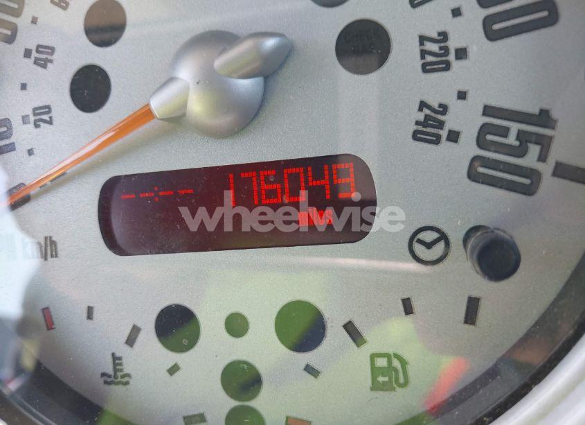 Photo 15 of 2005 Mini Cooper S (VIN WMWRE33515TG96312)