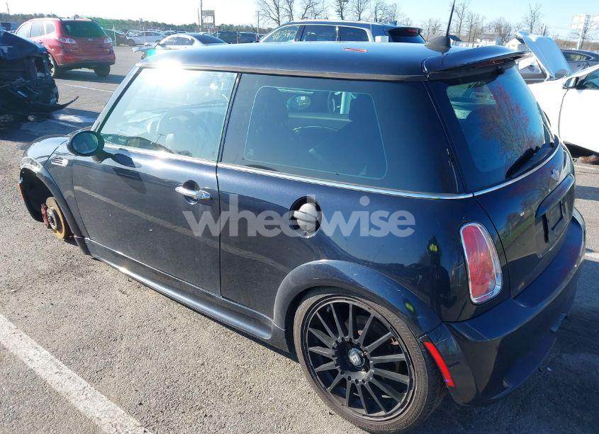 Photo 3 of 2006 Mini Cooper S (VIN WMWRE33526TL24203)