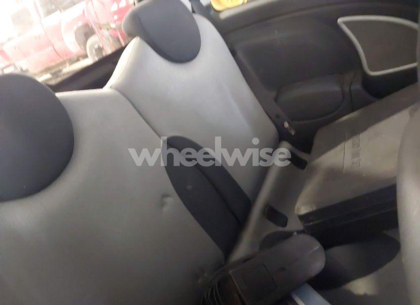 Photo 8 of 2006 Mini Cooper S (VIN WMWRE33526TN25776)