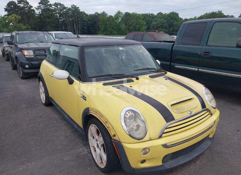 2005 Mini Cooper S (VIN WMWRE33565TG96225) main photo