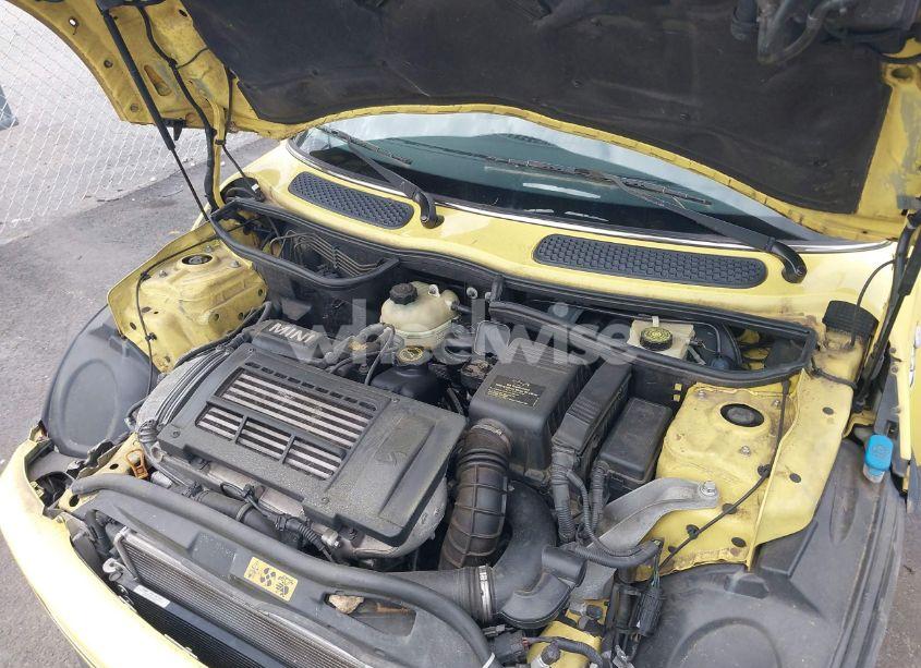 Photo 10 of 2005 Mini Cooper S (VIN WMWRE33565TG96225)