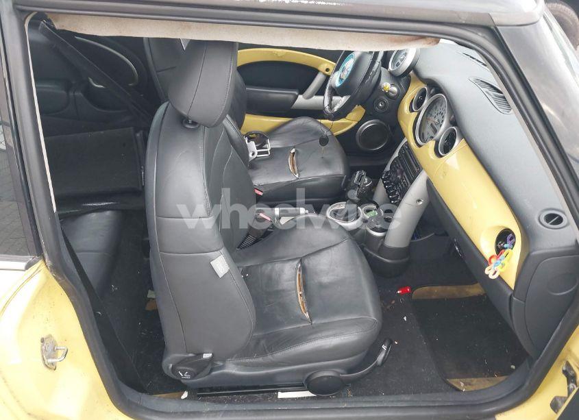 Photo 5 of 2005 Mini Cooper S (VIN WMWRE33565TG96225)