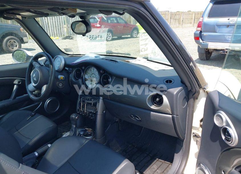 Photo 5 of 2006 Mini Cooper S (VIN WMWRE33596TJ37959)