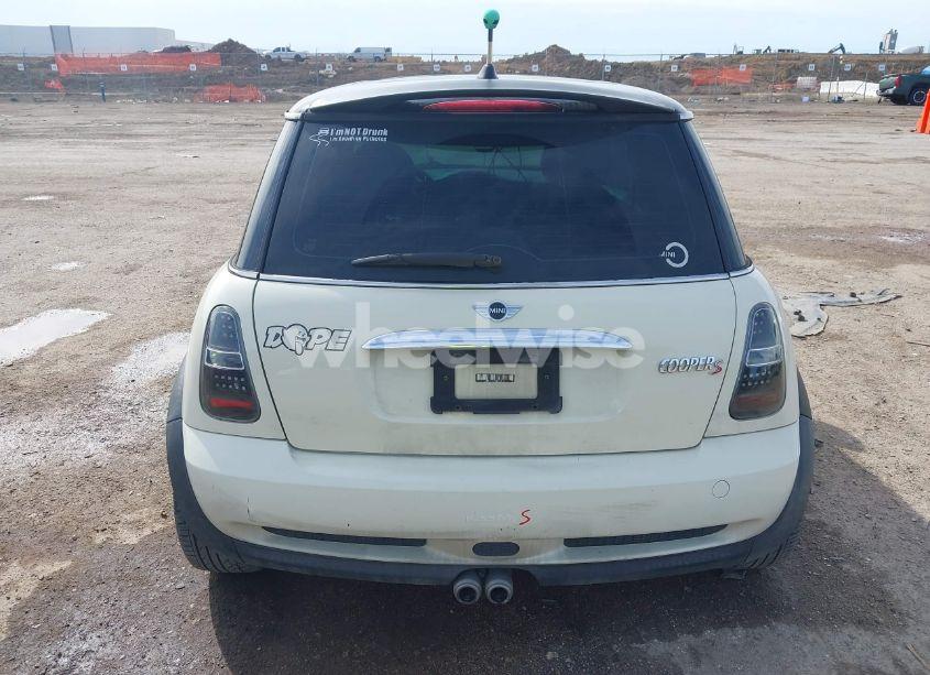 Photo 16 of 2006 Mini Cooper S (VIN WMWRE335X6TL19914)