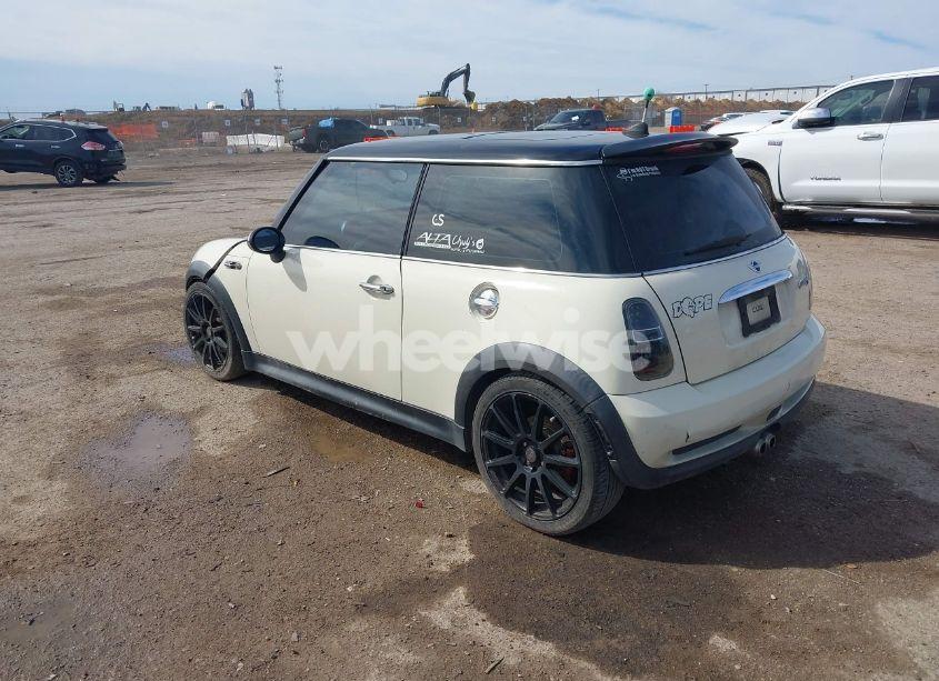 Photo 3 of 2006 Mini Cooper S (VIN WMWRE335X6TL19914)