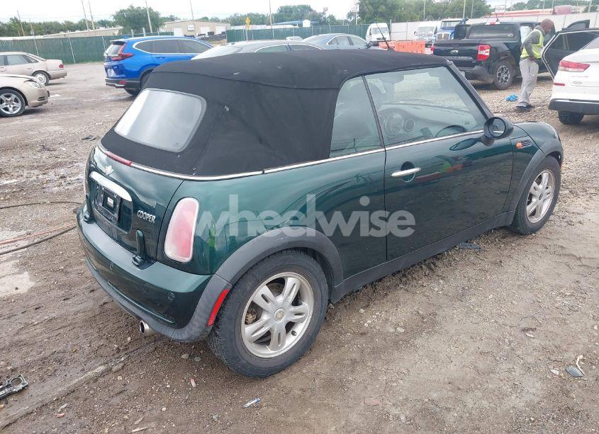 Photo 4 of 2005 Mini Cooper (VIN WMWRF33495TG11818)