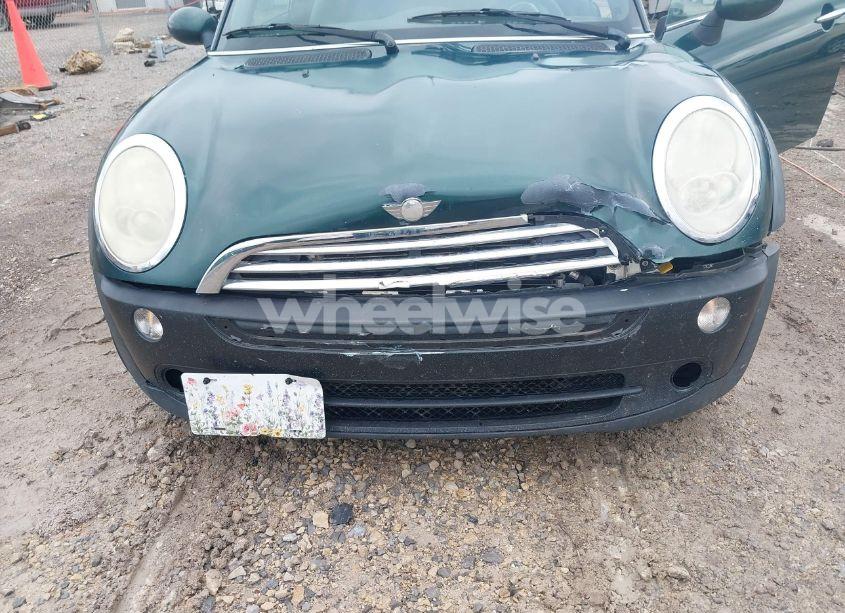 Photo 6 of 2005 Mini Cooper (VIN WMWRF33495TG11818)