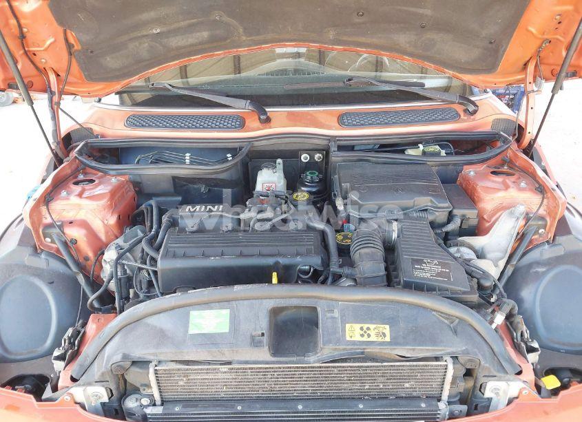 Photo 10 of 2005 Mini Cooper (VIN WMWRF334X5TF61026)