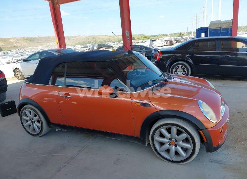 Photo 14 of 2005 Mini Cooper (VIN WMWRF334X5TF61026)